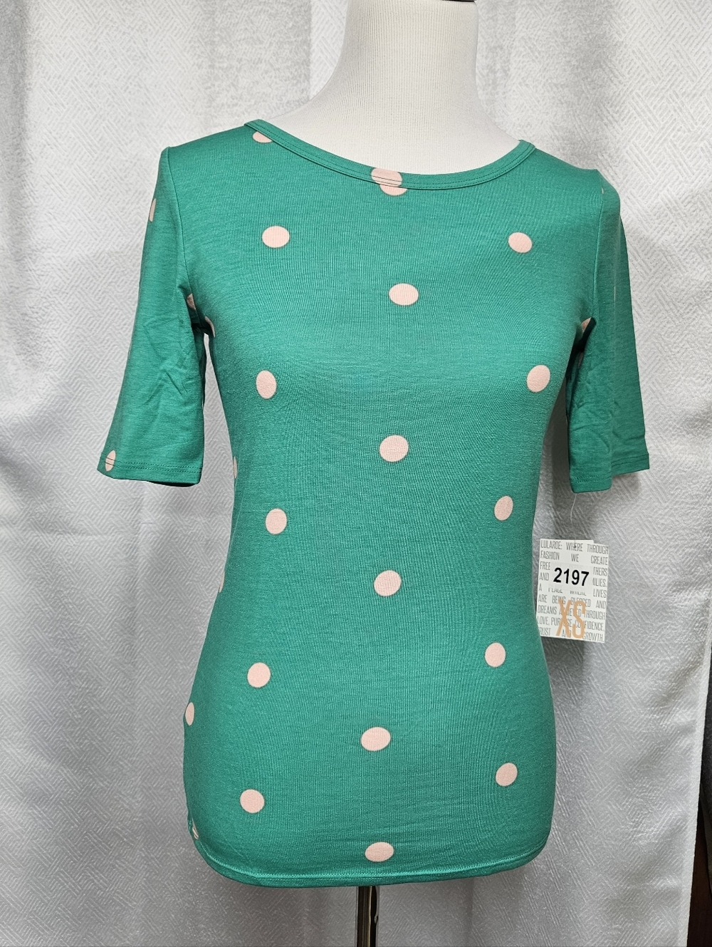 LuLaRoe Gigi T Shirt Teal Green Knit Top with Pink Polka Dots Top Tee